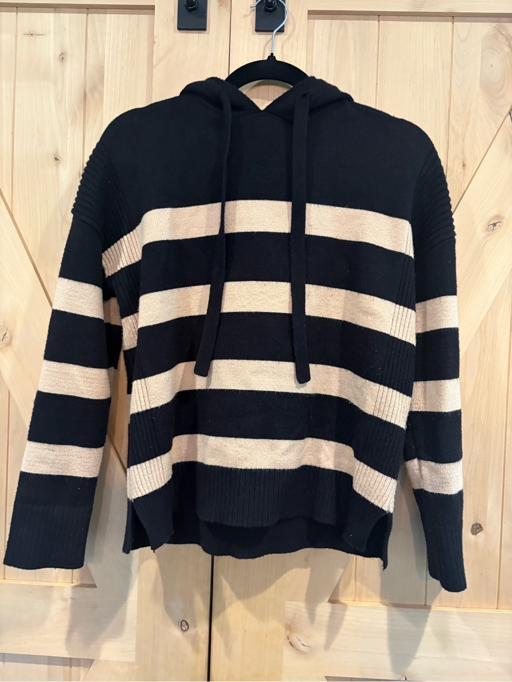 Evereve Black & Cream Striped Hooded Sweater